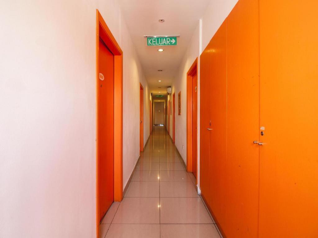 1 Hotel Taman Connaught Kuala Lumpur Exterior foto
